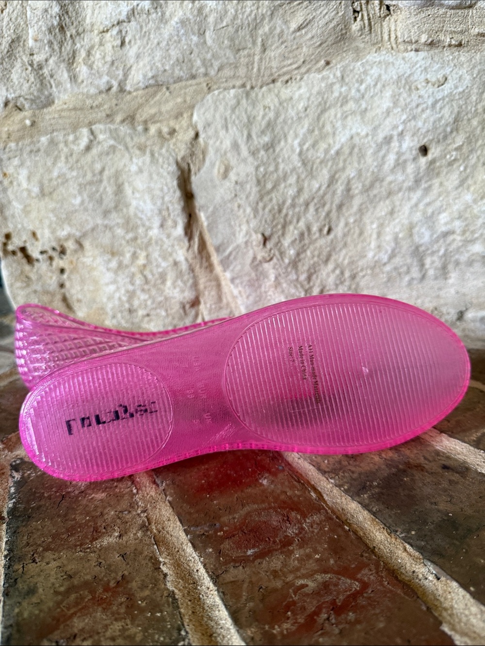 Lurnyet Women’s Pink Jelly Ballet Flats - Picture 5 of 8
